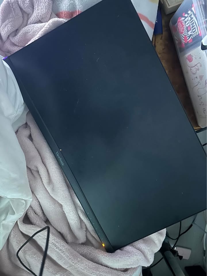 High Definition Desktop Monitor 24" - photo 2