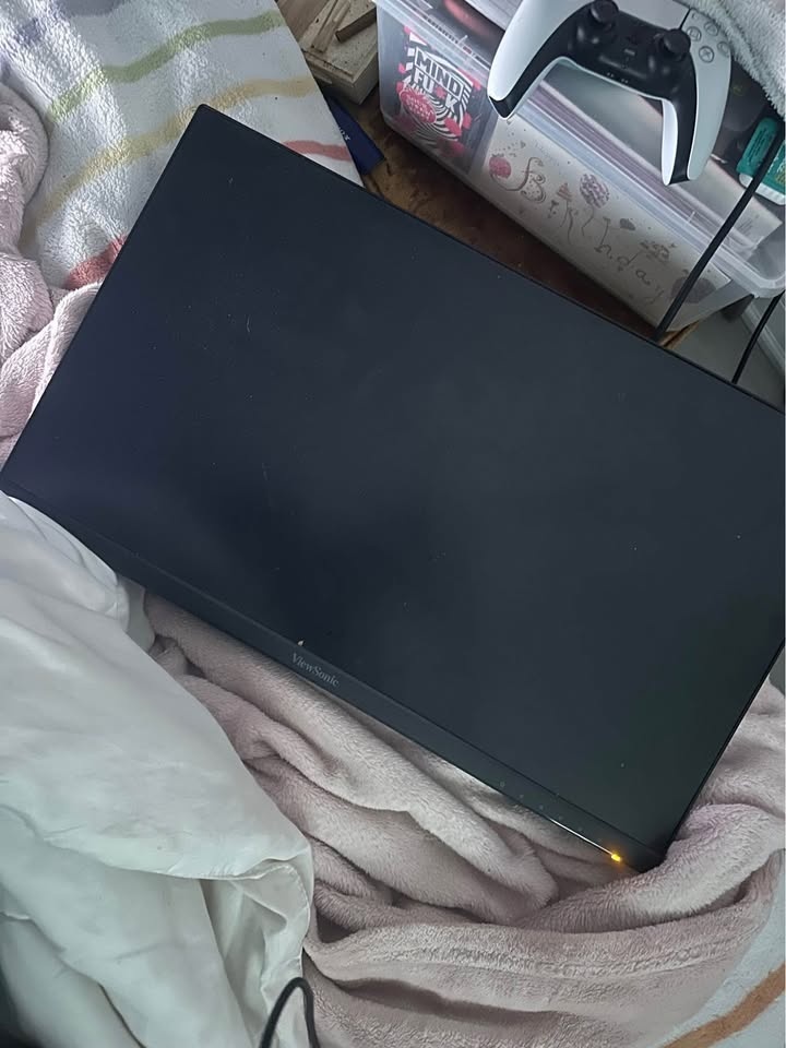 High Definition Desktop Monitor 24" - photo 3