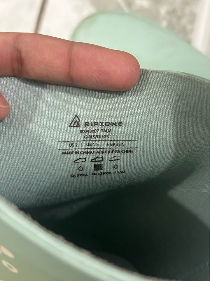 Rain shoes for kids - photo 3