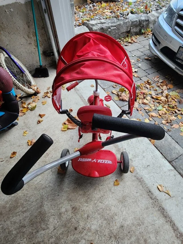 Radio Flyer 4 in 1 Tricycle image indicator(4)