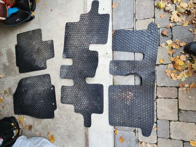 Winter floor mats for Infiniti QX60 -2013-2022 image indicator(2)