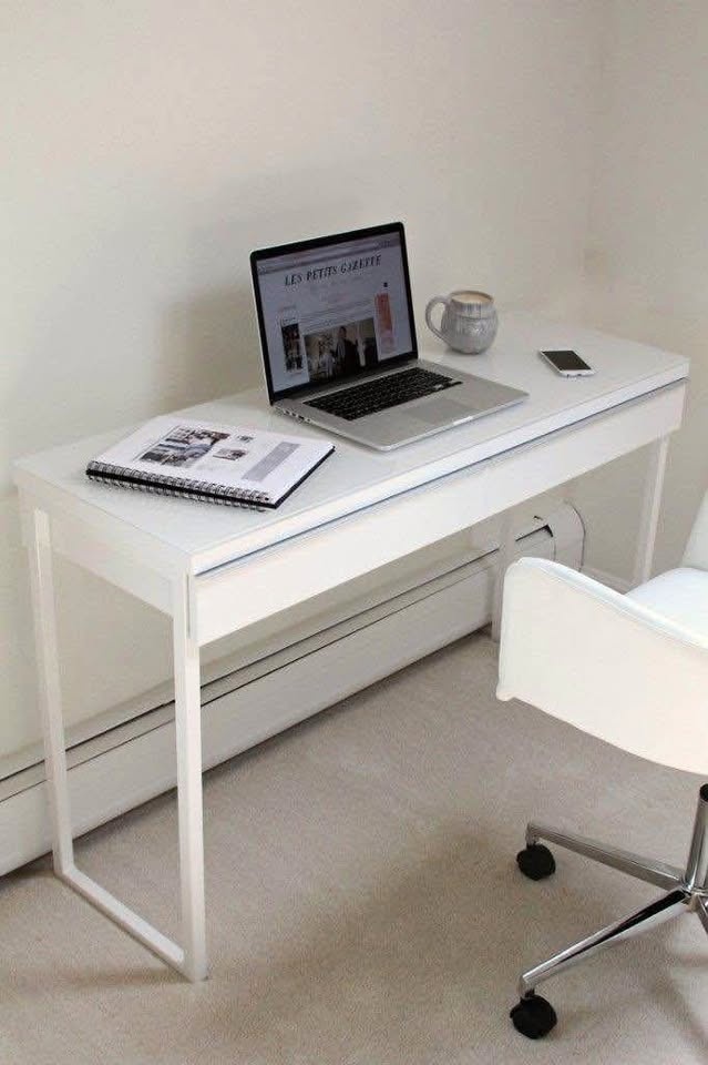 Rare exclusive (discontinued) Besta burs desk brand new in box