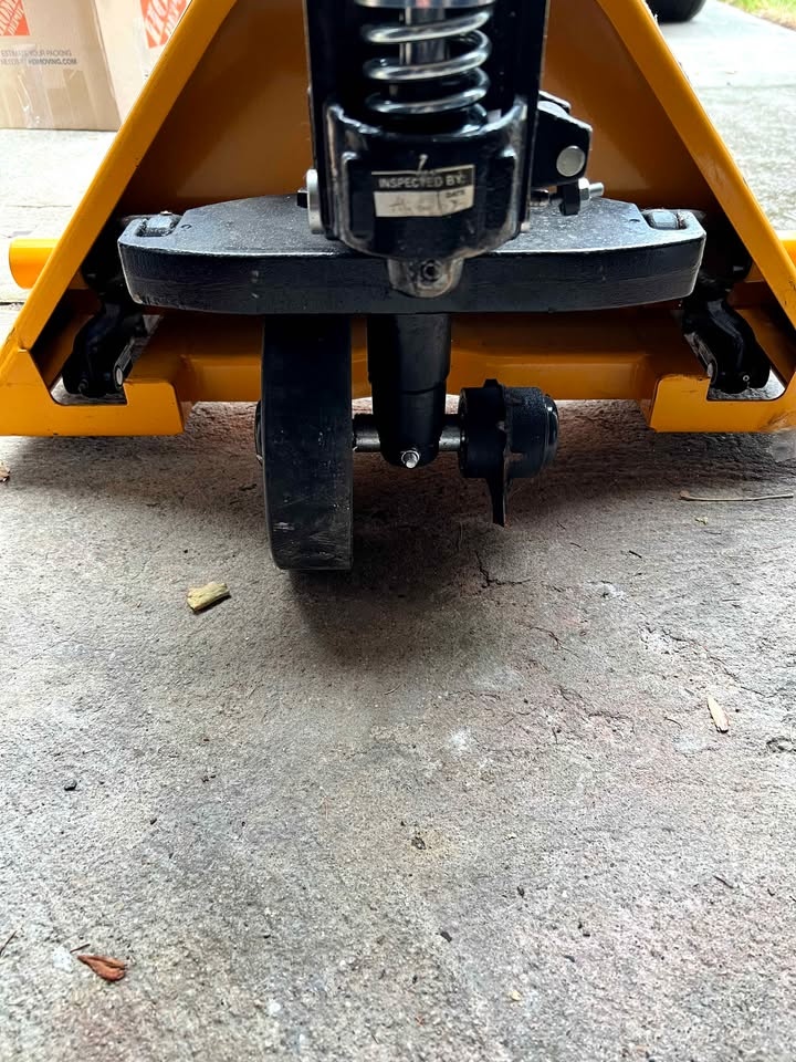 Uline Pallet Truck - photo 5