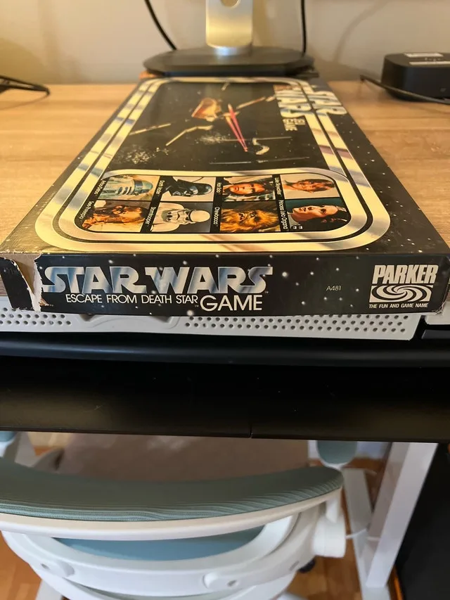 Parker Star Wars Escape From Death Star Game image indicator(4)