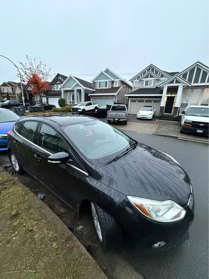 2012 Ford Focus image indicator(4)