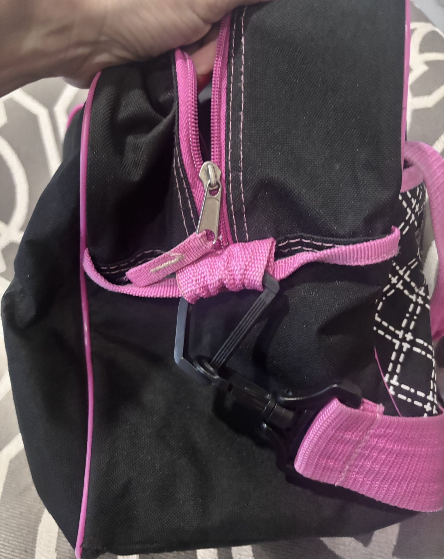 Super cute Hello Kitty duffel bag in black with pink trim and qu - photo 3