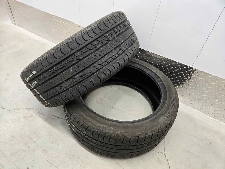 Continental Pro Contact Tires- 245/45R19 image indicator(7)