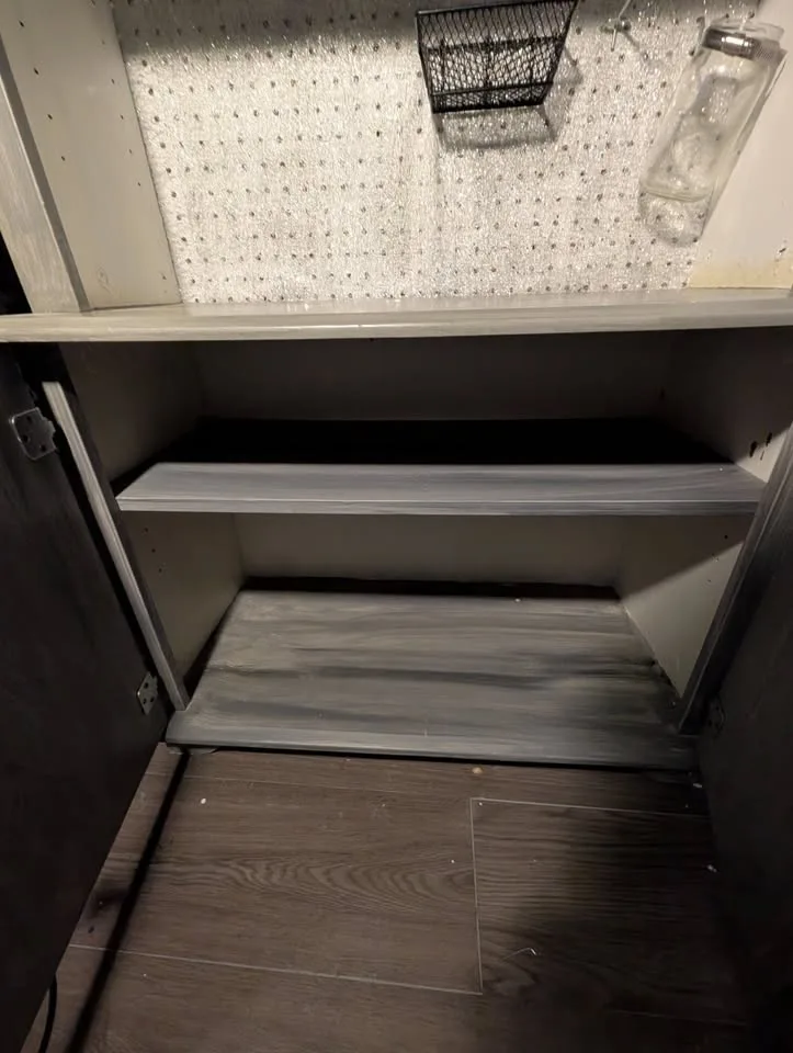 Grey and White Cabinet image indicator(2)