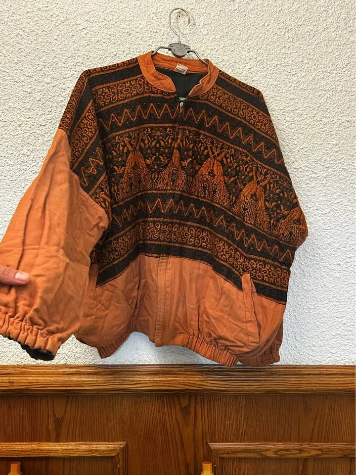 Vintage tribe jacket image indicator(2)