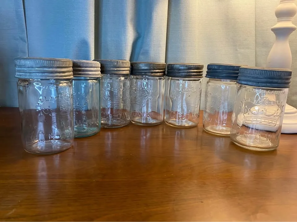 Vintage CROWN Glass Canning Jars with Metal Lids image indicator(3)