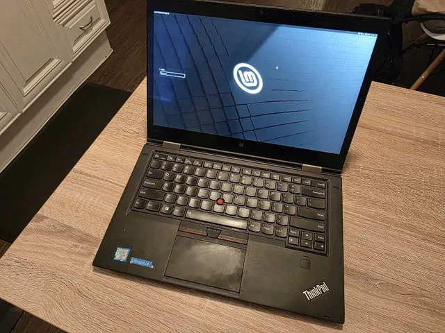 ThinkPad X1 Yoga (1st Gen) - 1440P, 512GB, 8GB RAM, new battery image indicator(2)