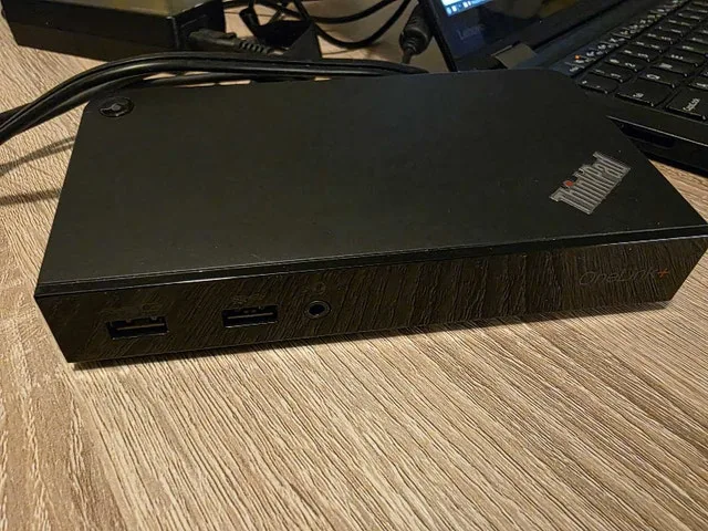 ThinkPad X1 Yoga (1st Gen) - 1440P, 512GB, 8GB RAM, new battery image indicator(5)