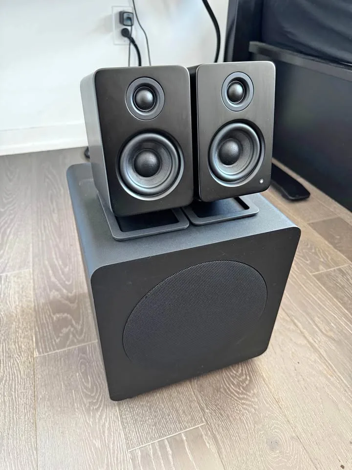 Kanto YU2 Speakers + SUB8 300W Subwoofer HiFi Sound System thumbnail