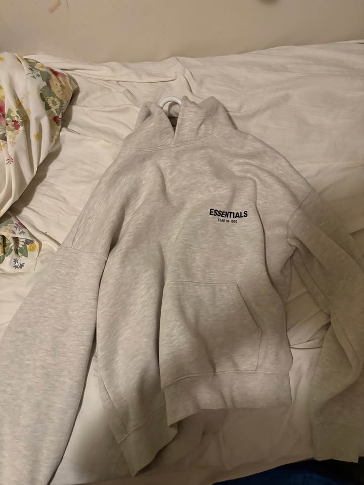 Light oatmeal essentials hoodie - photo 3