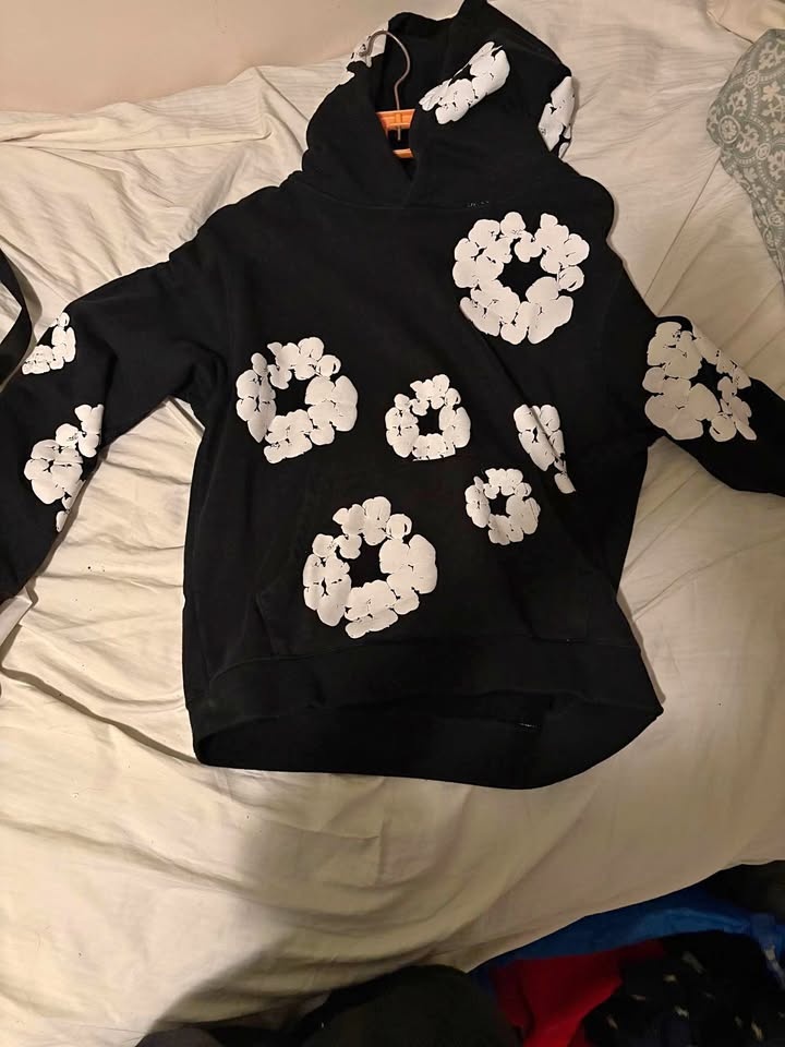 Denim tears size small