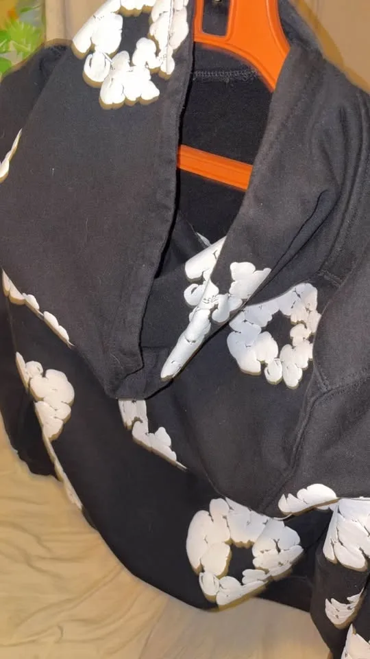 Denim tears size small image indicator(4)