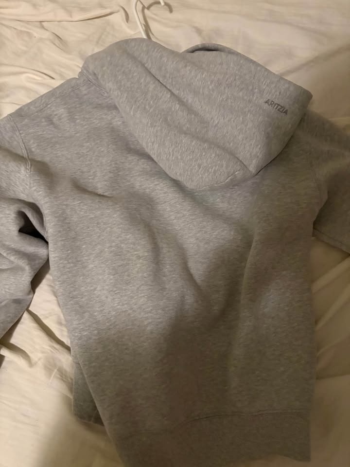 Grey aritzia perfect tracksuit - photo 4
