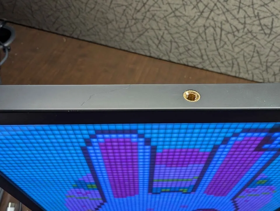 Divoom Pixoo 64 - WiFi Pixel Digital Frame with APP Control image indicator(2)