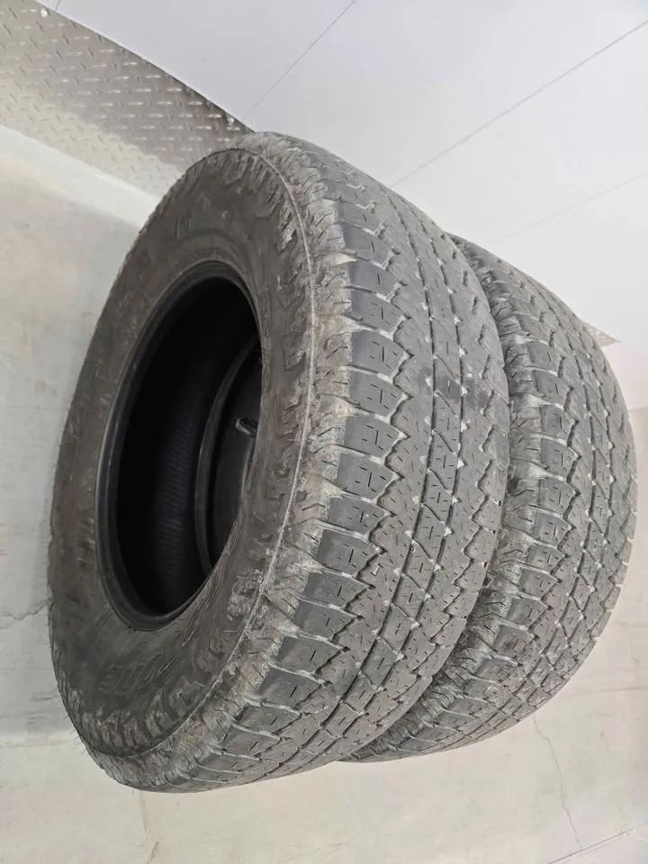 Bridgestone Dueler A/T Tires- 265/70R17 image indicator(3)