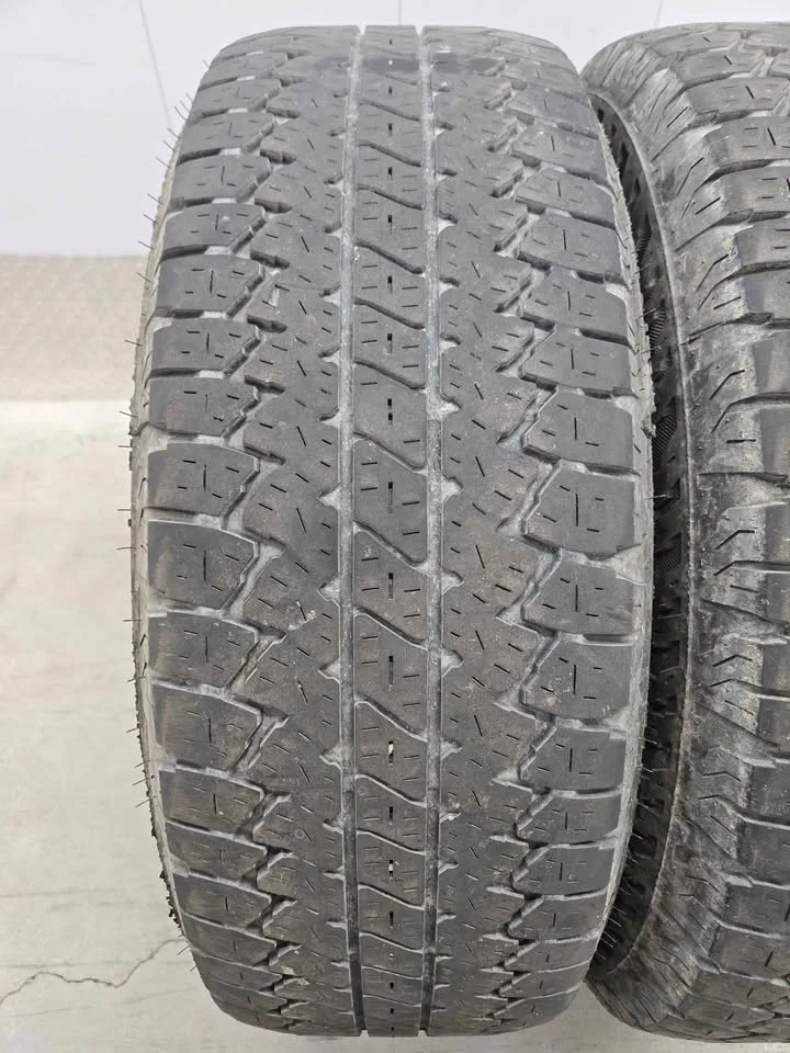 Bridgestone Dueler A/T Tires- 265/70R17 image indicator(4)