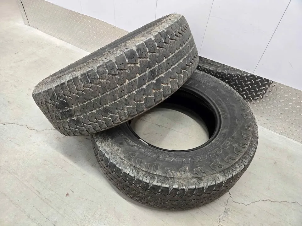 Bridgestone Dueler A/T Tires- 265/70R17 image indicator(6)