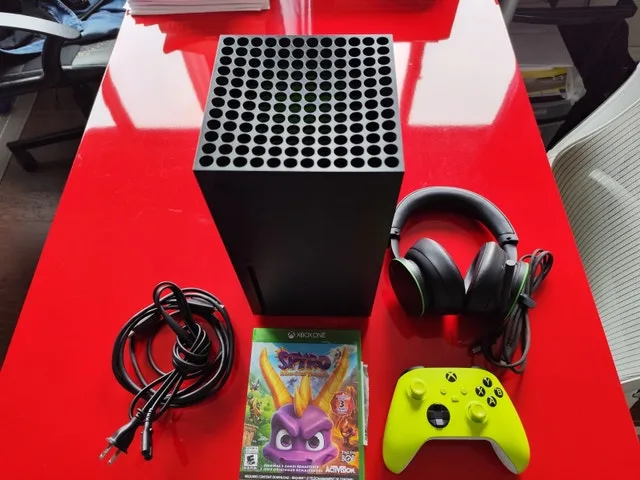 Xbox Series X w/games