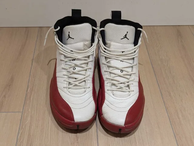 Retro 2009 Cherry Air Jordan 12s Size 13 image indicator(7)