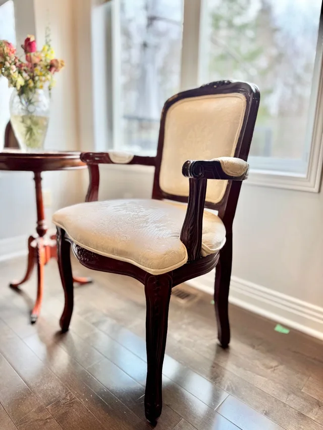 Queen Ann Accent Chairs - Like New image indicator(2)
