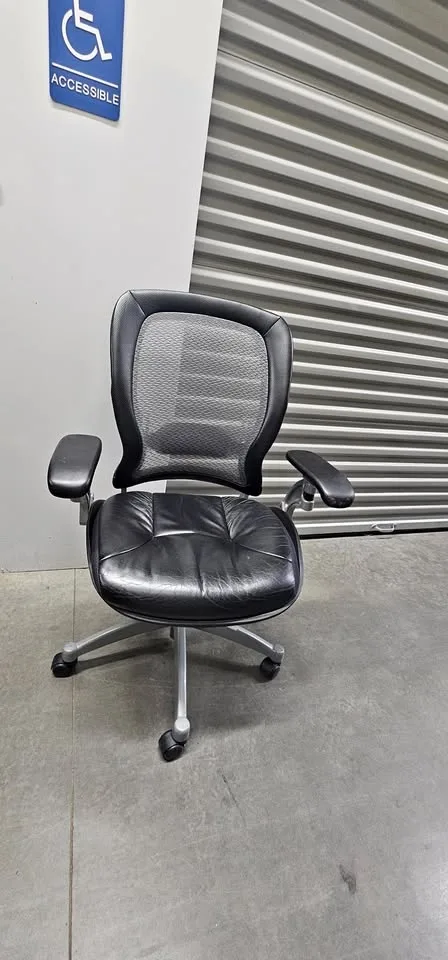 Ergonomic Mesh & Leather Office Chair – $75 - 3 Chairs