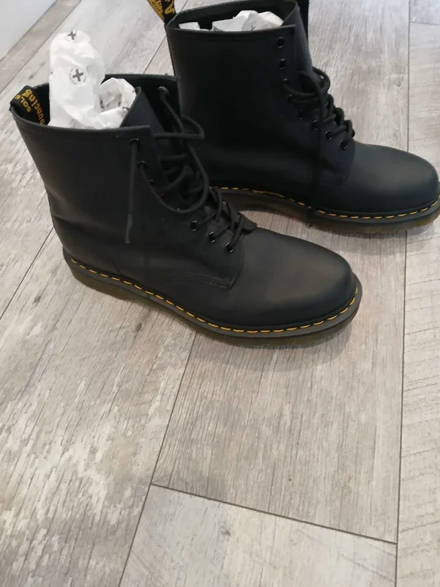 Dr. Martens mens size 11 ,new