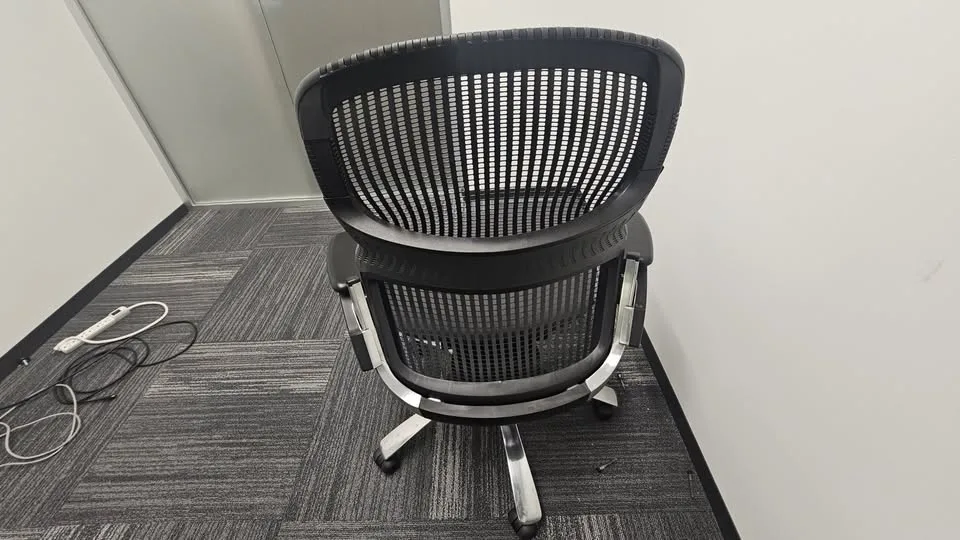 Generation Chair by Knoll Herman Miller - 8 Chairs image indicator(5)