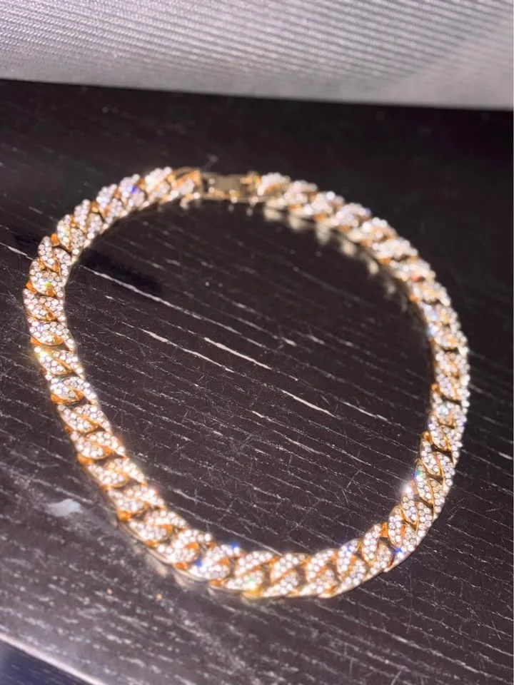 Iced Cuban Chains image indicator(2)