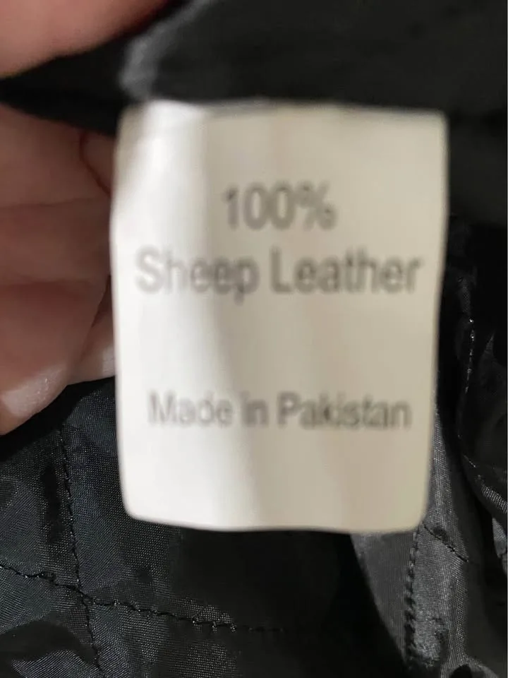 Leather jacket (5) image indicator(5)