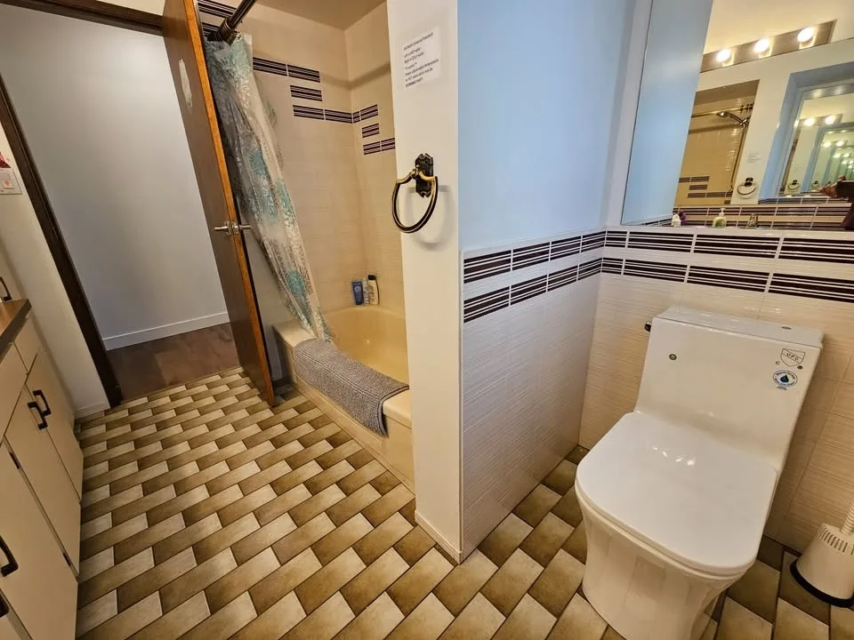 Private room for rent image indicator(9)