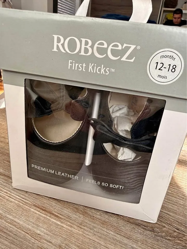 Robeez baby girl leather shoes