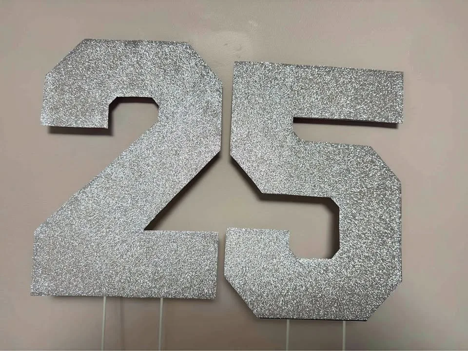 25 birthday/anniversary decor