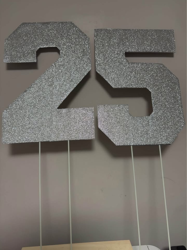 25 birthday/anniversary decor - photo 2