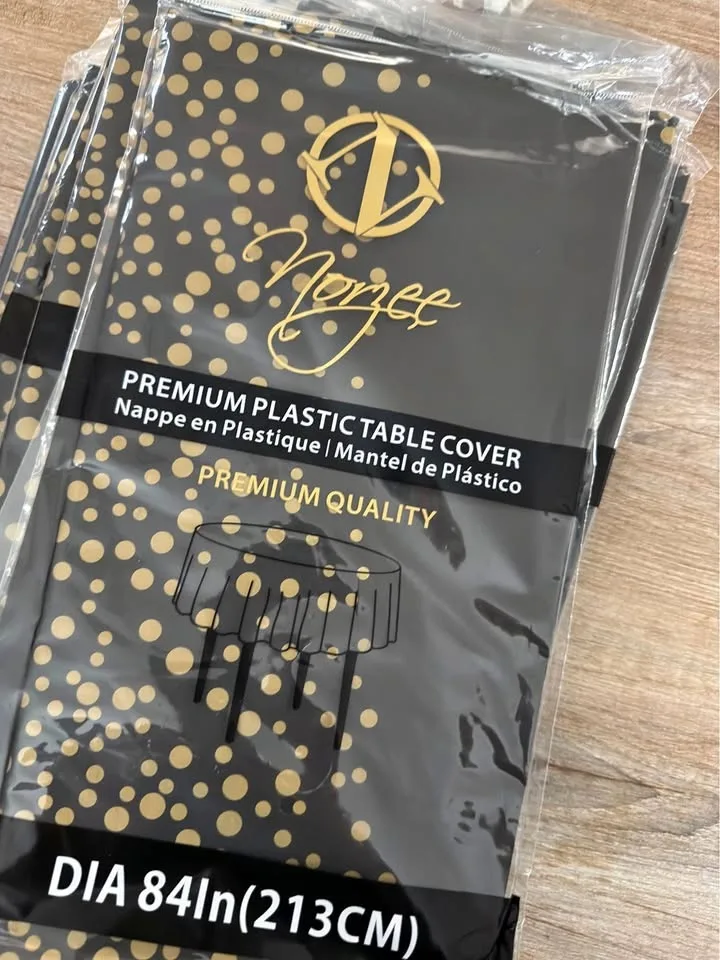 Set of 10 plastic table covers