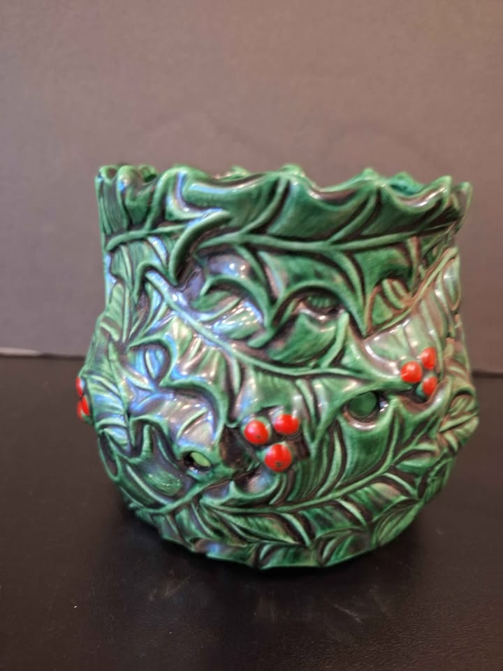 Vintage Holly Christmas Candle Holder - photo 2