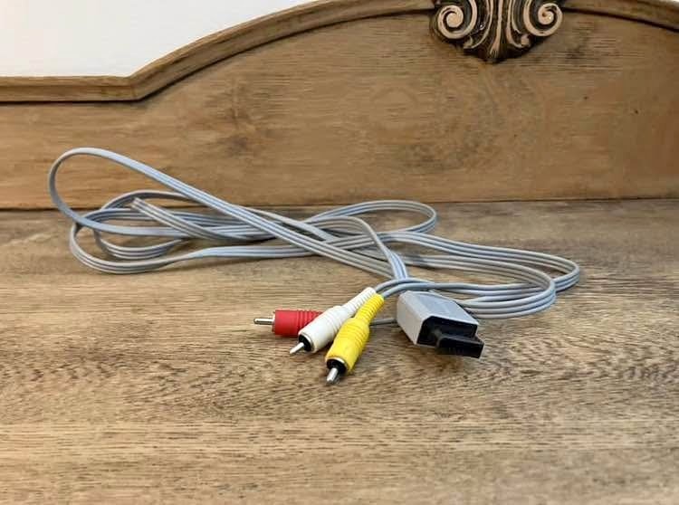 Nintendo Wii AV Adapter Cable (Red Yellow White)