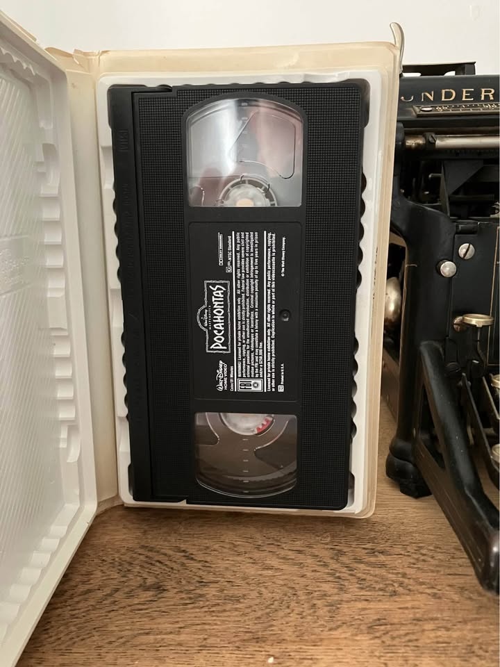Pocahontas (VHS, 1996) - photo 3