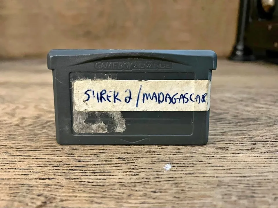 Madagascar & Shrek 2 Nintendo Game Boy. Advance