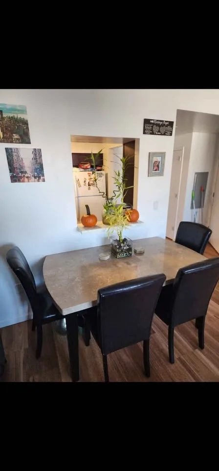 Marble Living Room Table and Chair Set image indicator(6)