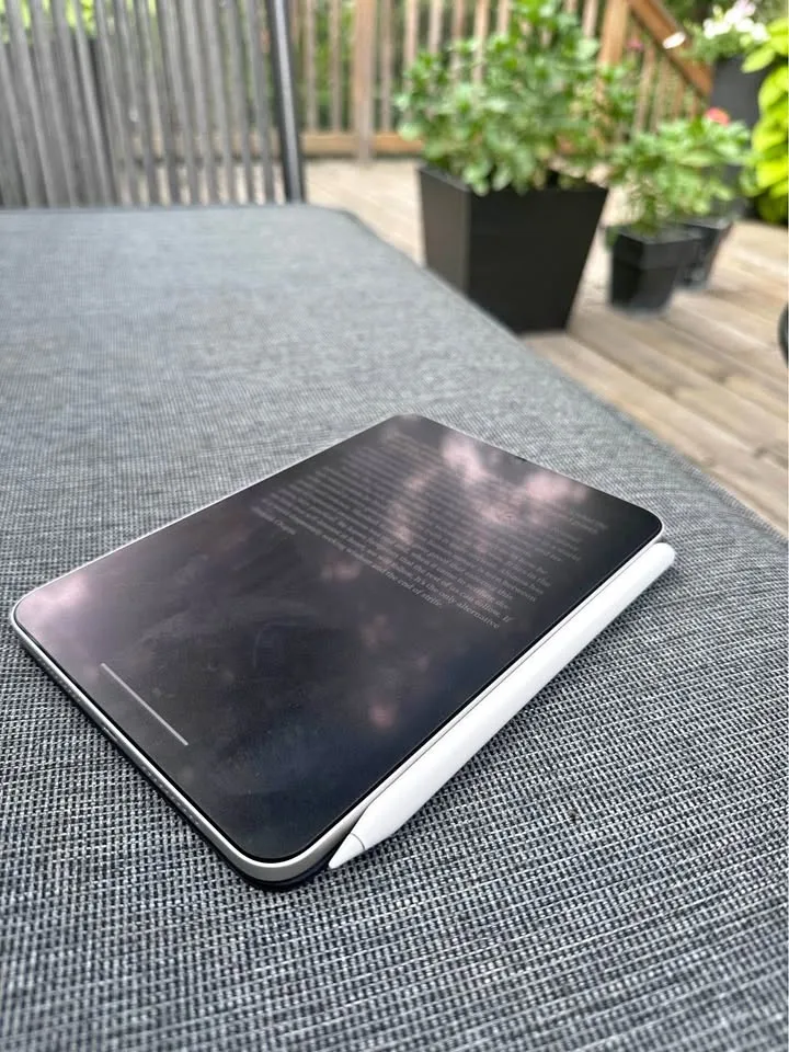 iPad Mini 6th Gen 256GB Starlight