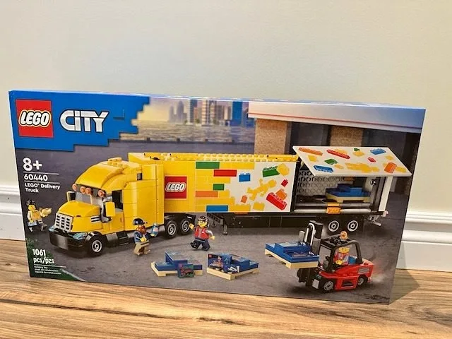 Lego 60440 Yellow Delivery Truck - BNIB