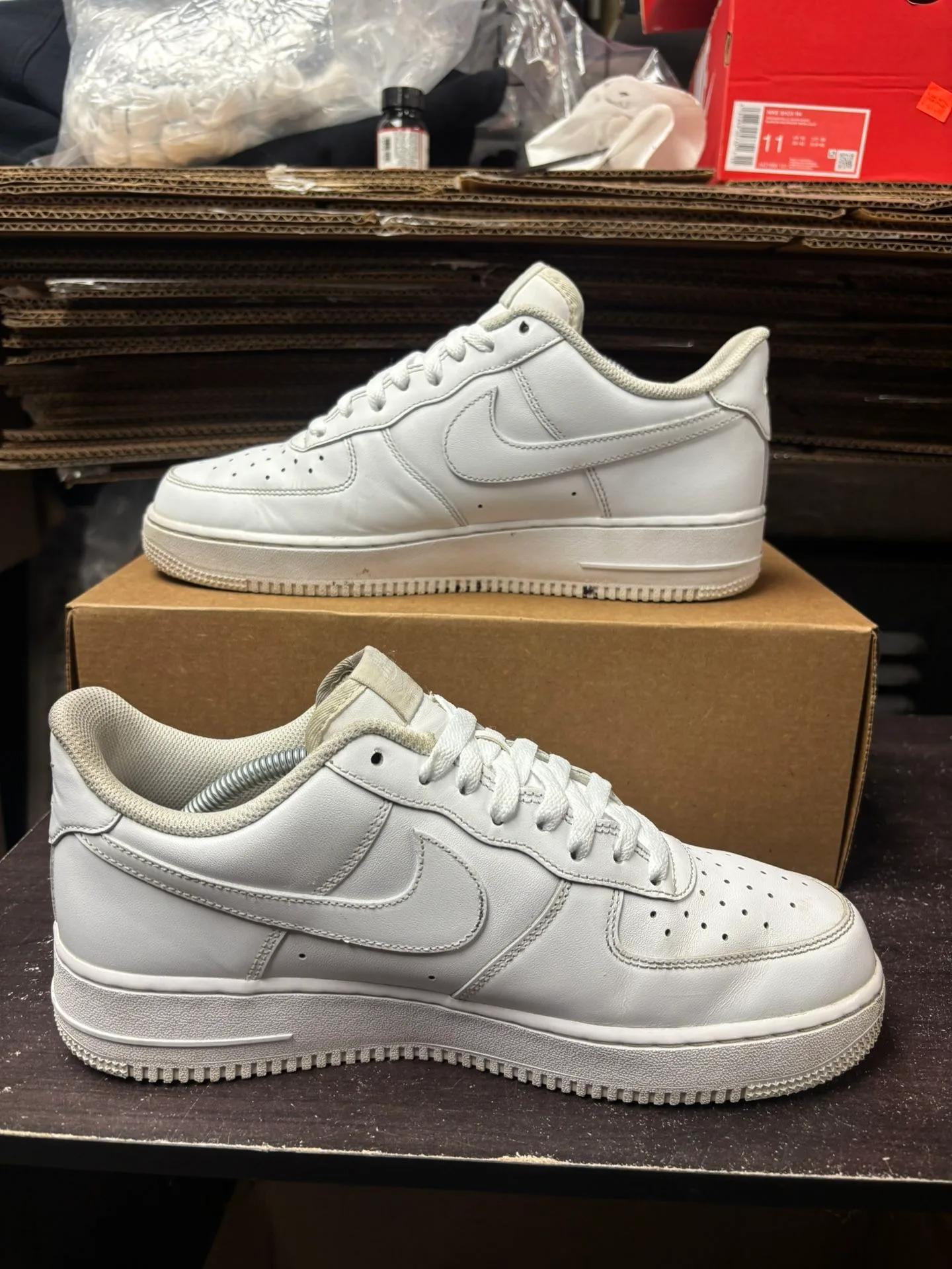 Air Force 1 Low Triple White image indicator(5)