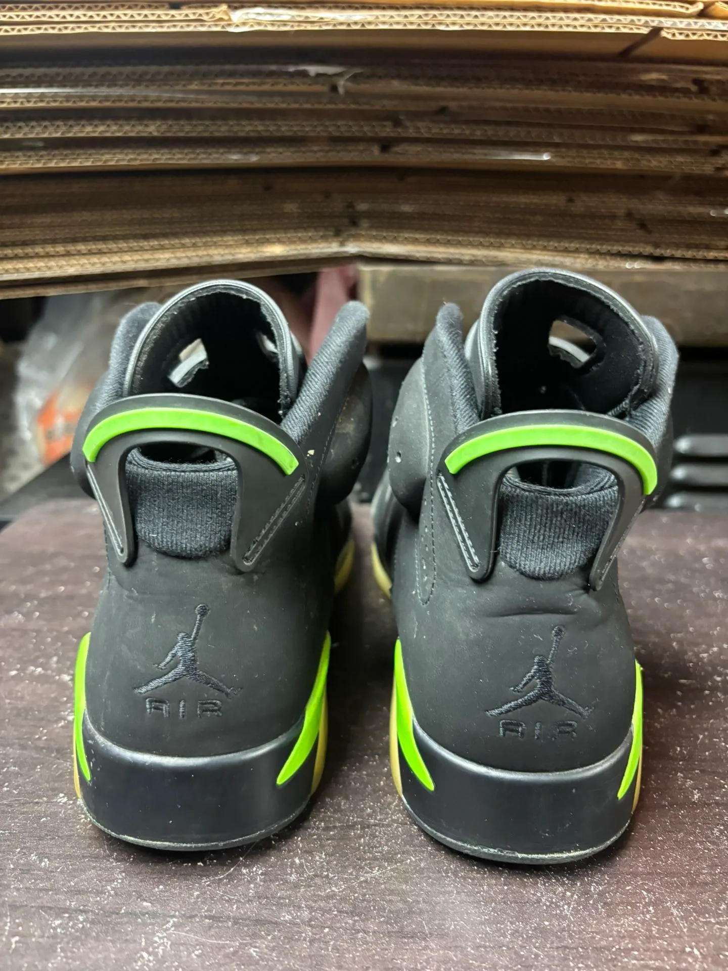 Air Jordan 6 Electric Green image indicator(4)