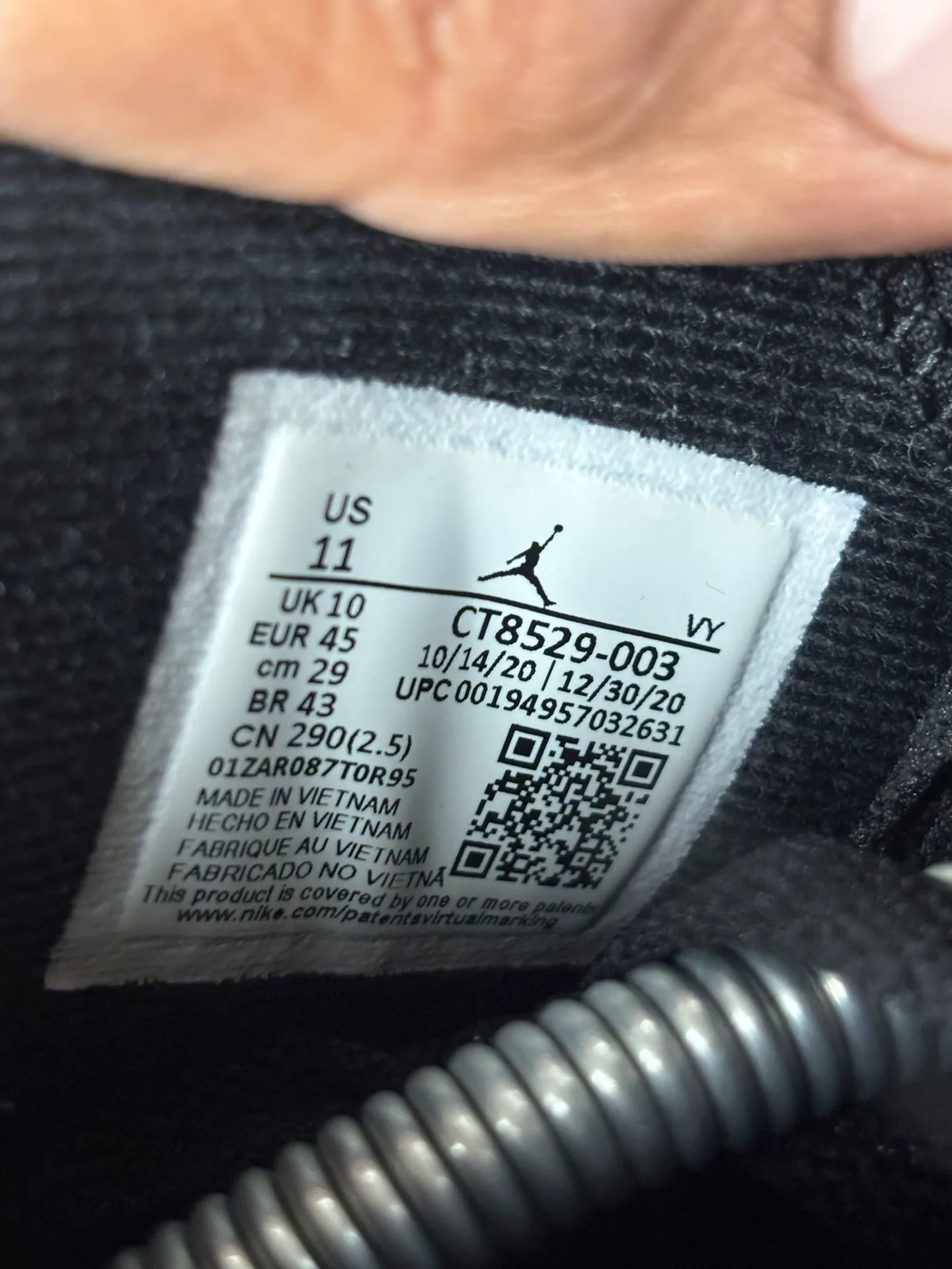 Air Jordan 6 Electric Green image indicator(6)