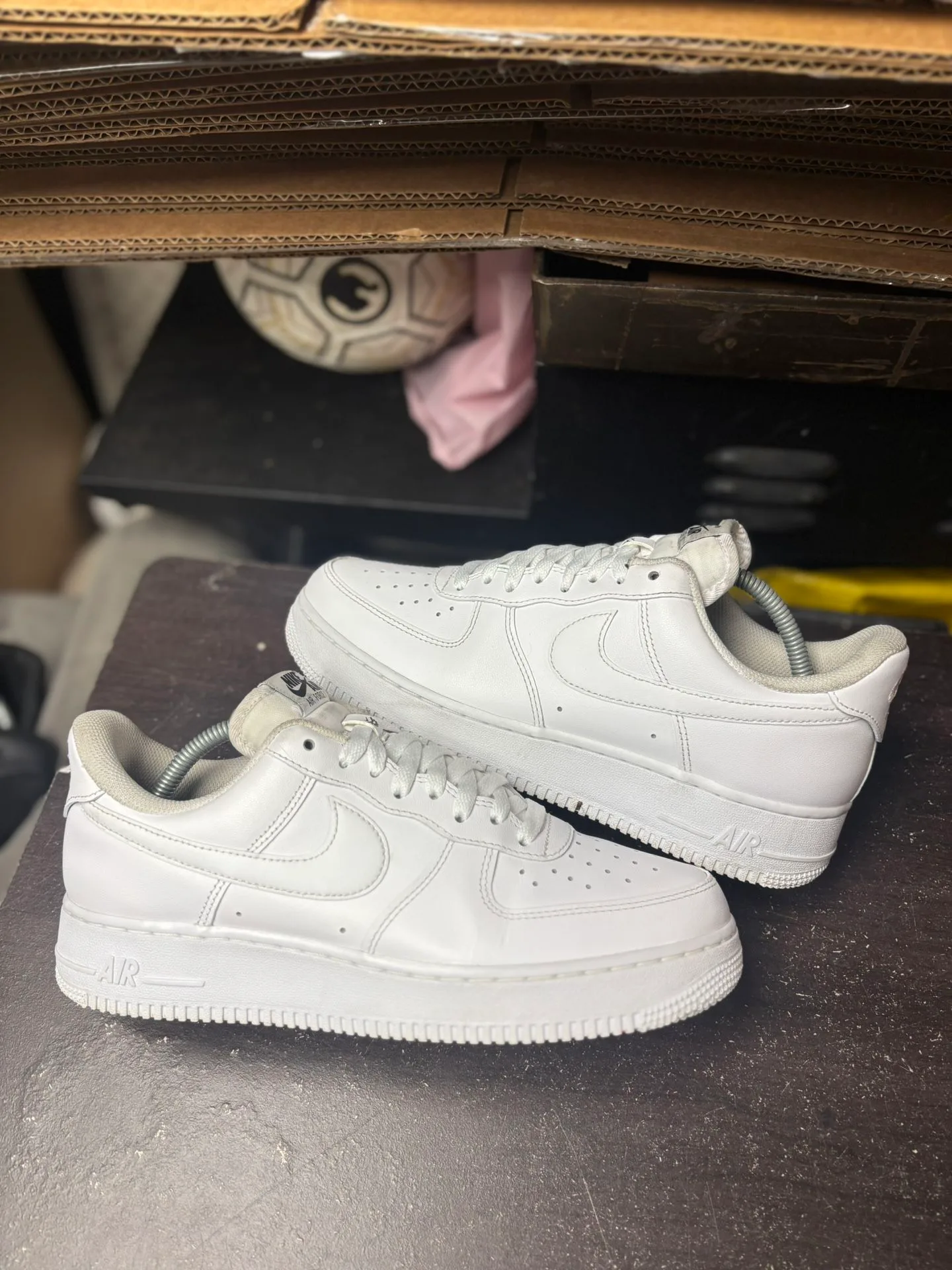 Air Force 1 Low Triple White Flyease