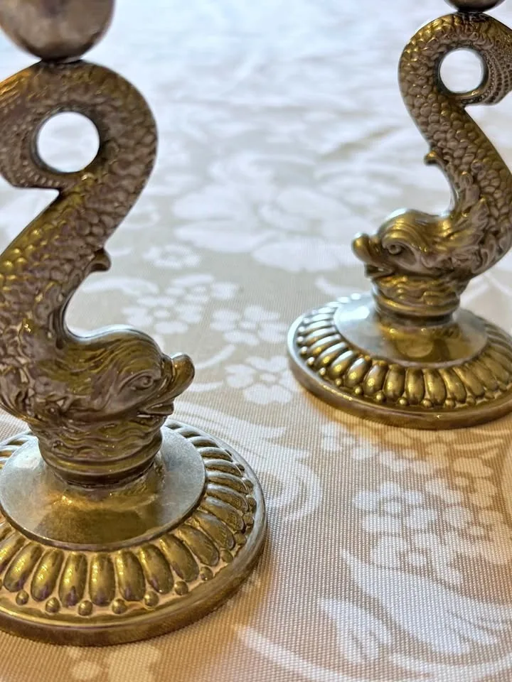 🐬 Vintage Silver-Plated Dolphin Candlestick Set – Elegant & Fest